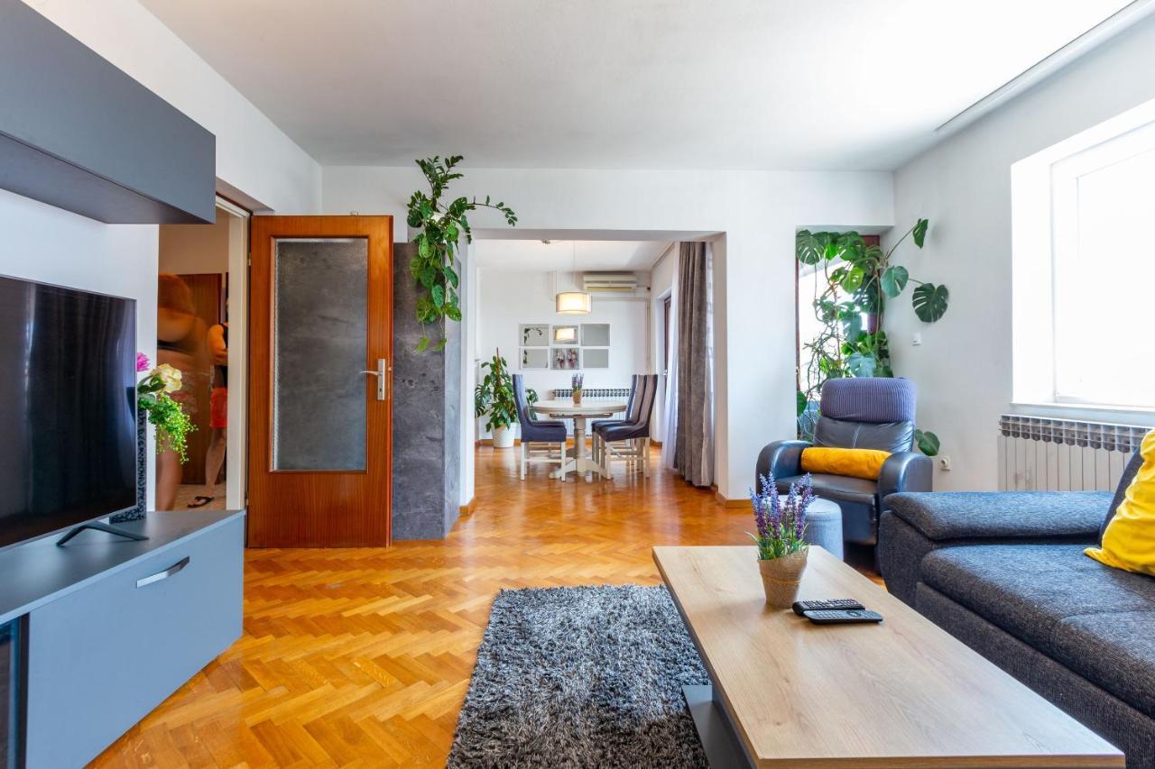 Katina Apartment With Private Pool Ζαντάρ Εξωτερικό φωτογραφία