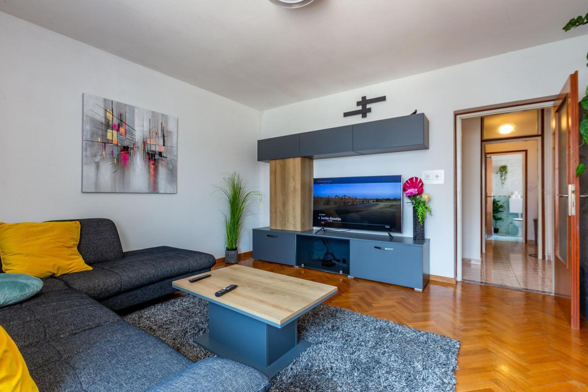 Katina Apartment With Private Pool Ζαντάρ Εξωτερικό φωτογραφία